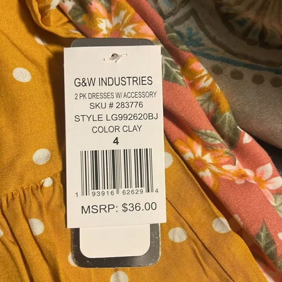 Little lass outfit and dresses with Flowers and Polka Dots size 4 - Picture 10 of 12